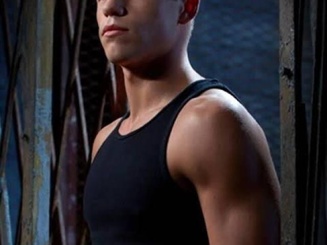 Aiden Steiner(Lobisomem)