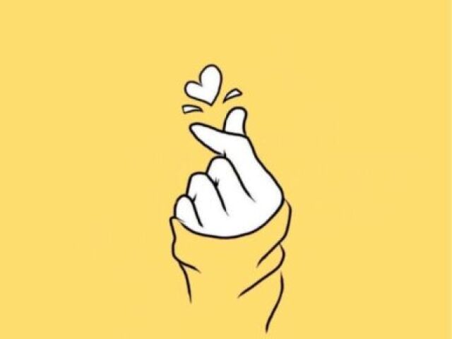 Amarelo.•