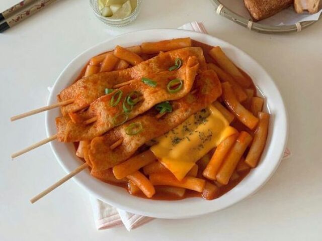 Tteokbokki (?)