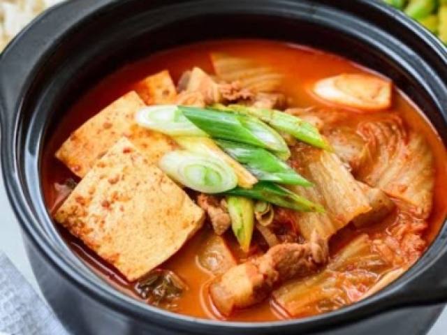 Kimchi Jjigae