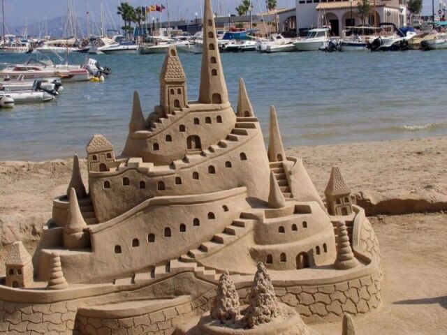 Castelo de areia kkkk