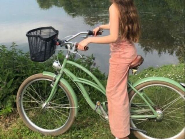 de bicicleta assim aproveito e vejo a paisagem