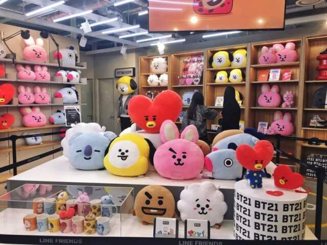 Ir na loja do BT21 Line Friends