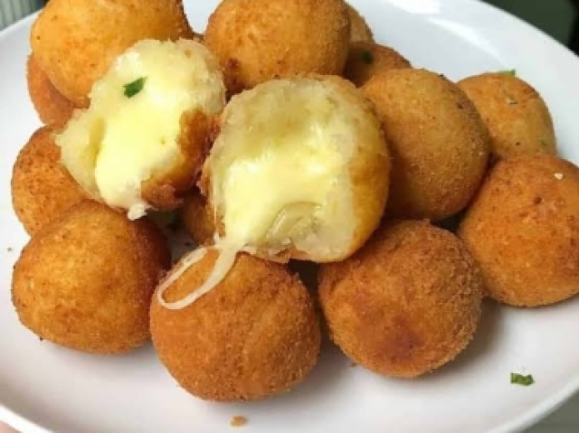 Bolinho de queijo