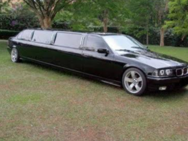 Limousine ué sou Rica(o) vou aproveitar☺️