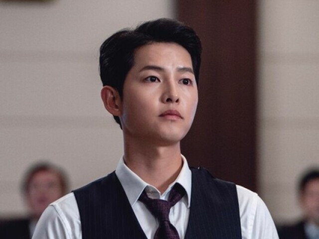 Song Joong Ki -Atuou em Vincenzo.✔