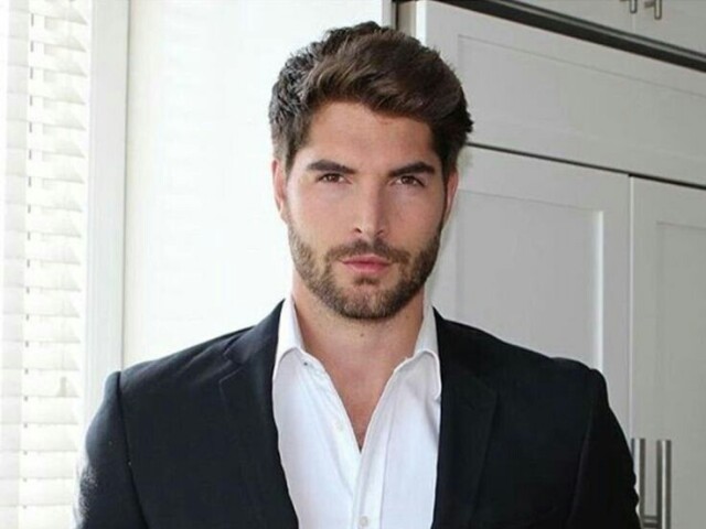 Nome: Marcos Soares
Idade: 38 anos
Naciolidade: brasileiro