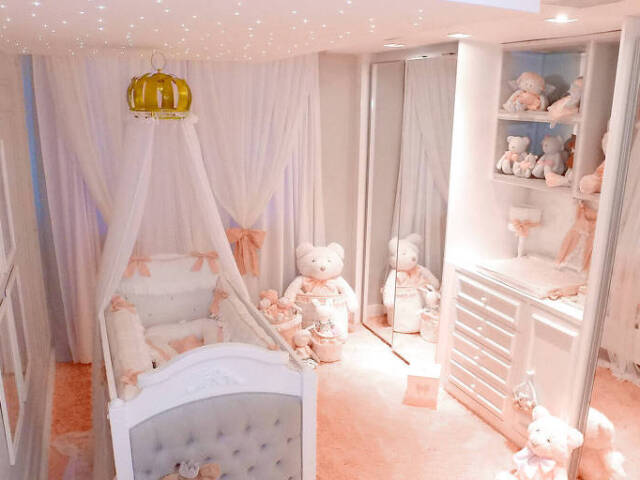 Quarto fofo de princesa igual sua flha <3