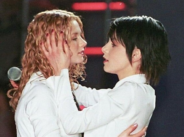 t. A.T. u