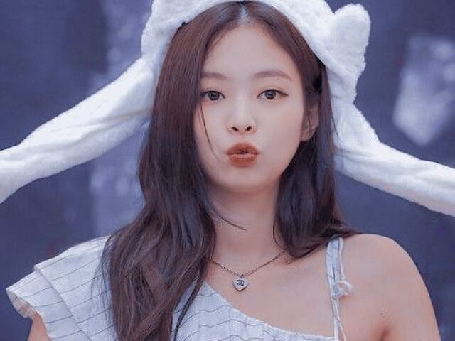 Jennie-BLACK PINK