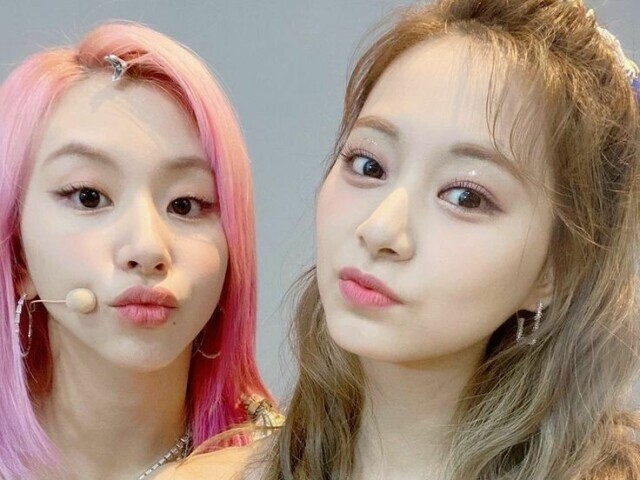 Chaeyoung e tzuyu