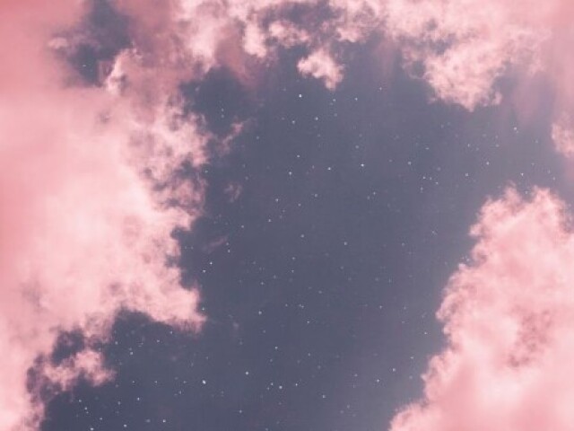 Cloud 9 - Beach Bunny
But when he loves me I feel like I'm floating
When he calls me pretty I feel like somebody