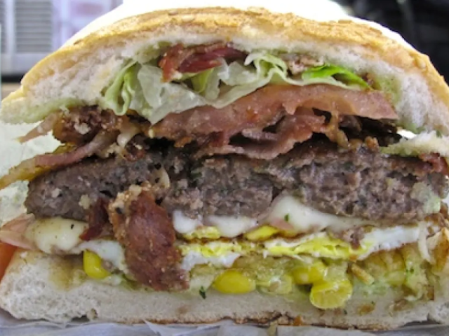 Hamburguer de carne de macaco