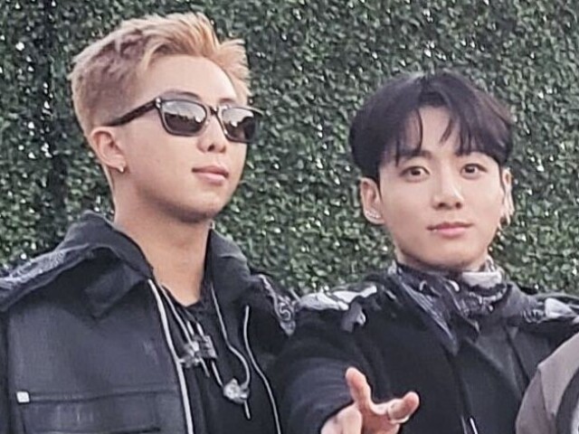 Namjoon e Jungkook