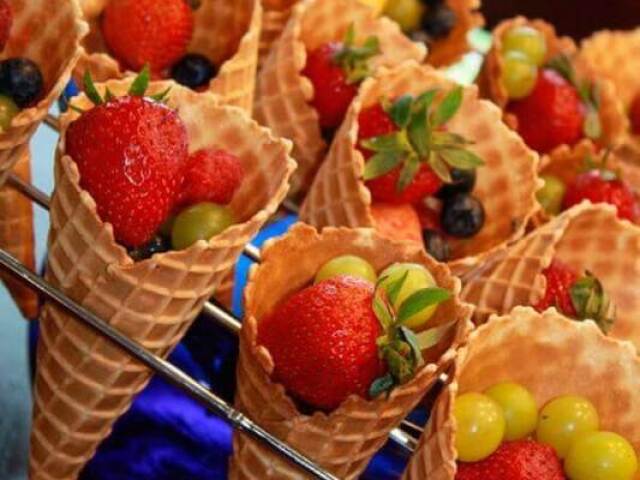 Cone com frutas🍒🍓🍇