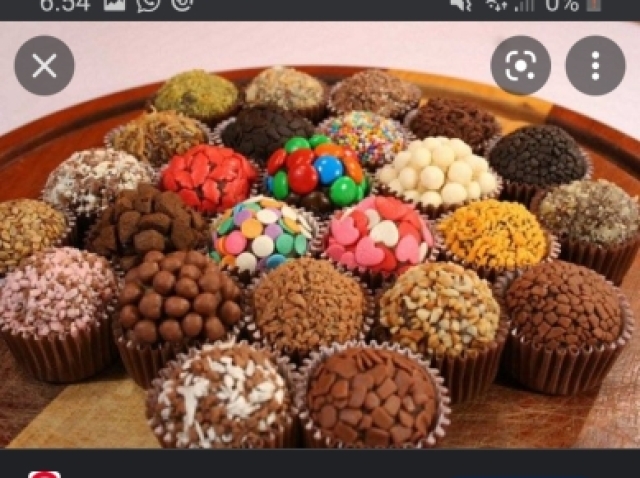 Brigadeiros 😋😋😋