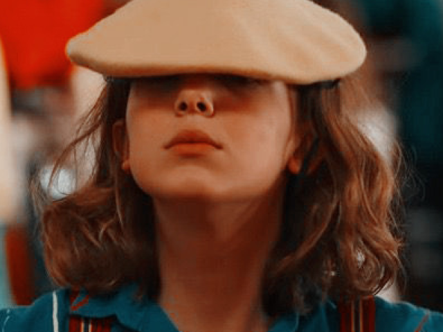 Stranger Things 🧙♂️ , 🤚 ~
