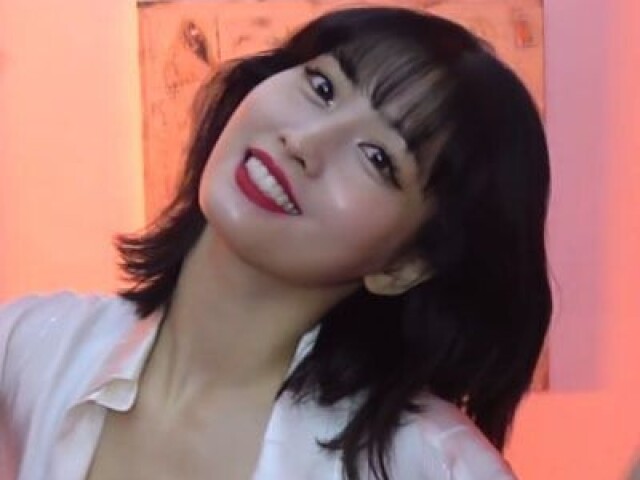 Momo (Twice)