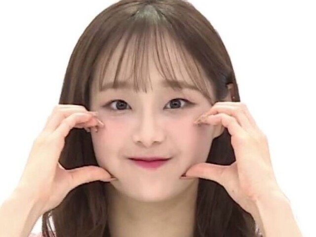 Chuu (LOONA)