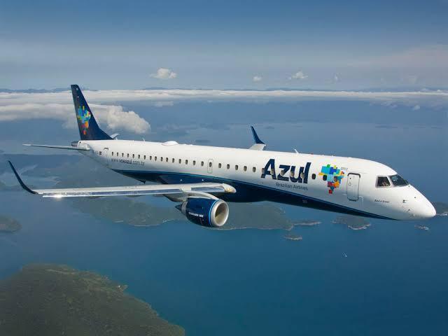 Azul