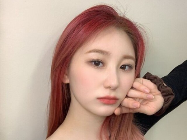 Chaeyeon (izone)