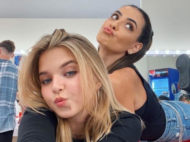 Sabina🇲🇽 e Joalin🇫🇮