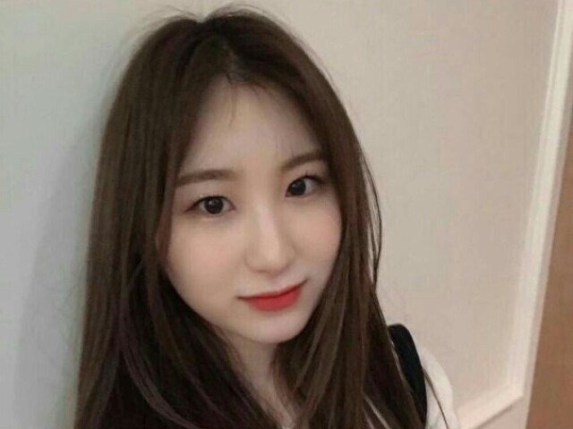 Chaeyeon (Iz*one)