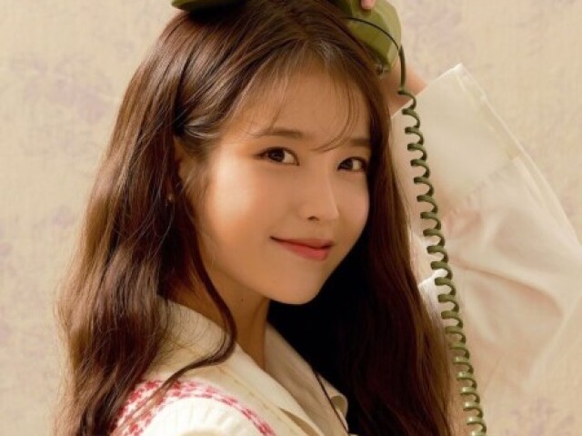 IU