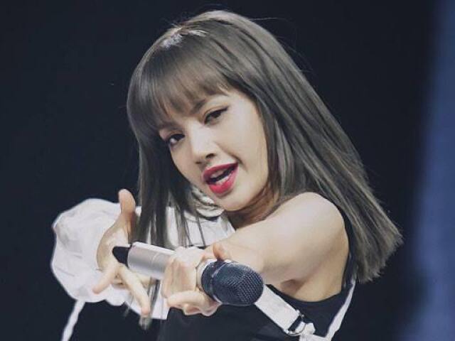 Lisa (Black Pink)