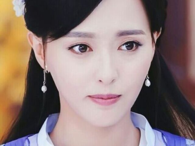 Tiffany Tang maravilhosa também