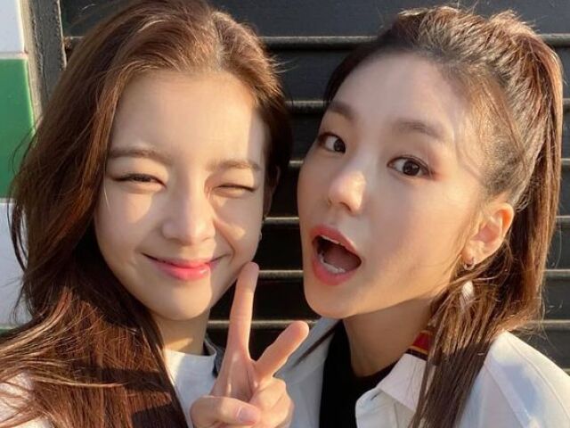 – YejiSu (Yeji e Lia)