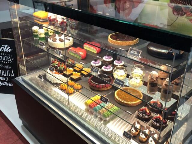 Cafeteria famosa na cidade!