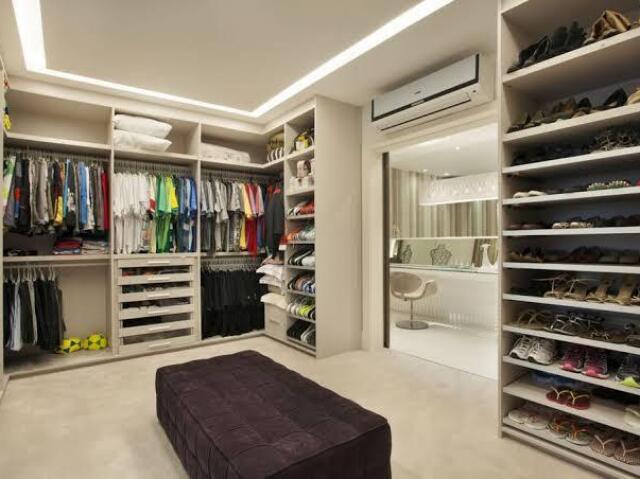 Esse
Obs:Retirem as roupas grandes