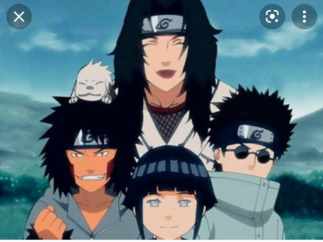 Esta entre
Kiba, Shino, Hinata e Kurenai