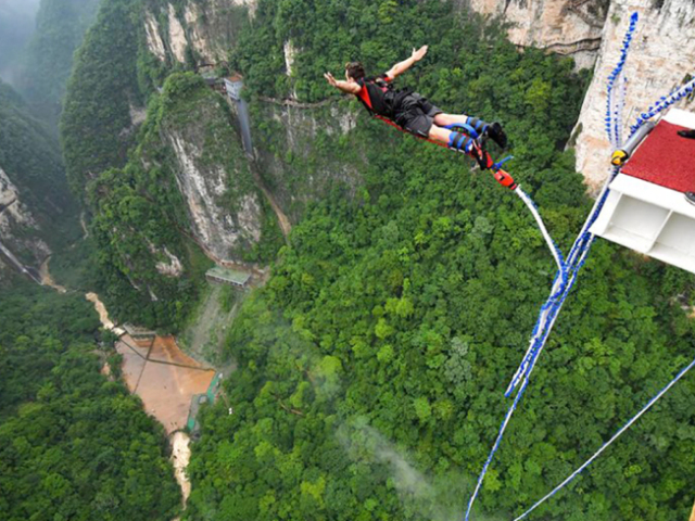 Bungee jump