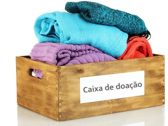 Doaria roupas do guarda roupa