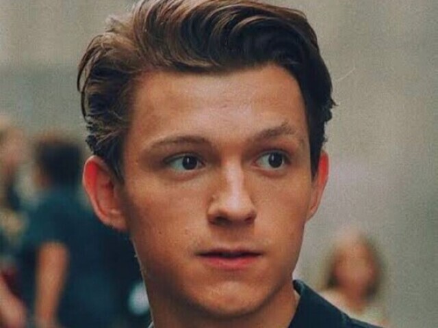 tom holland simmm