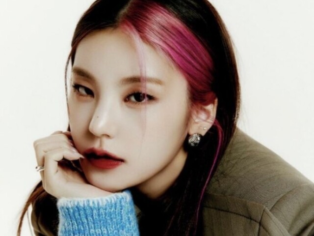 Yeji (itzy)