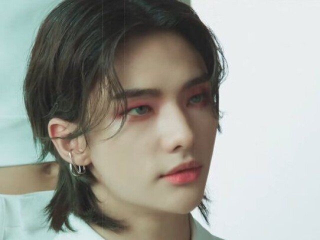 Hyunjin (StrayKids)