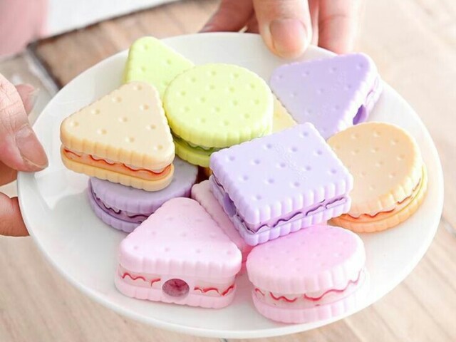 ใพ(๏ผพ-๏ผพ)ใ
