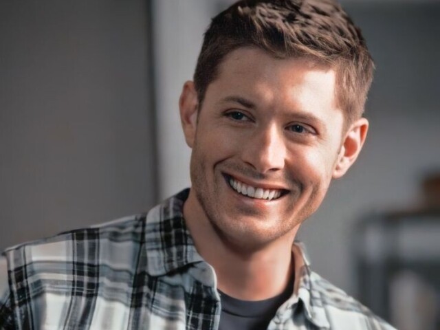 Dean Winchester ( Supernatural )