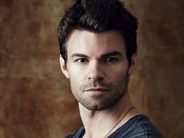 Daniel Gillies