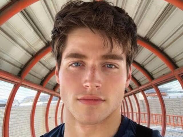 Froy Gutierrez