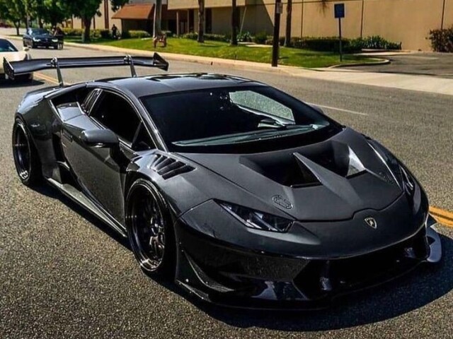 LAMBORGHINI