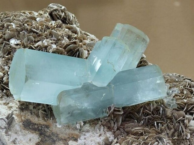 Aquamarine/água-marinha
