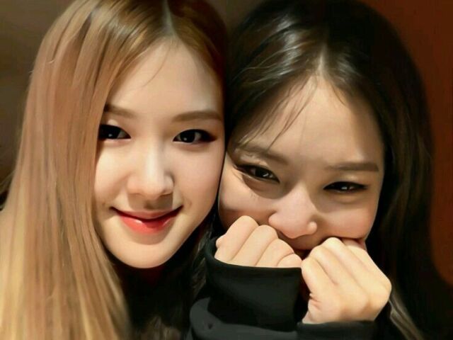 ROSÉ (CHAENNIE)