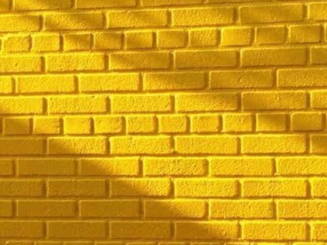 Amarelo