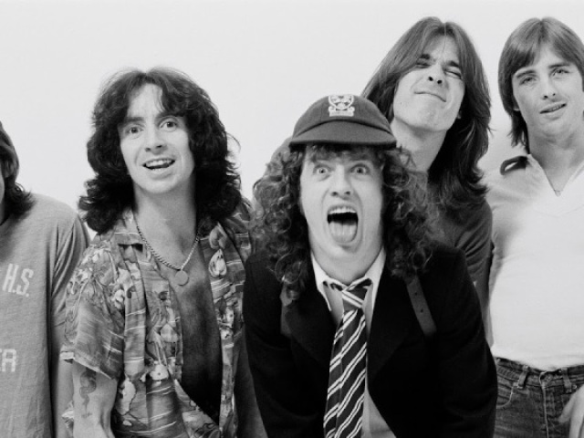 AC/DC