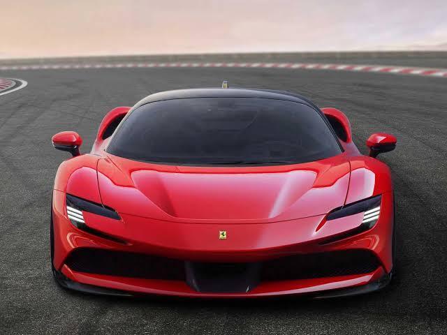 Ferrari SF90 Stradela