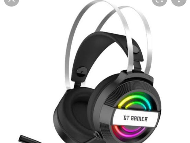 Preto
Colorido do lado.
Escrito gt gamer.👍💝
